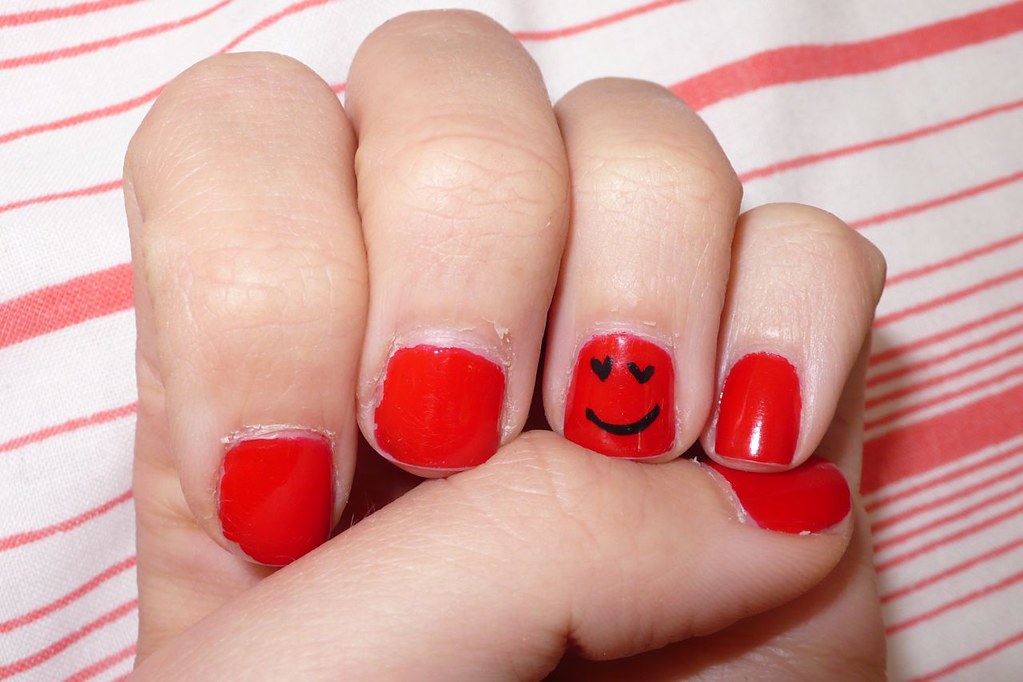 Nail Art 71 | Valentines Smiley Face Nails | Abby | Flickr