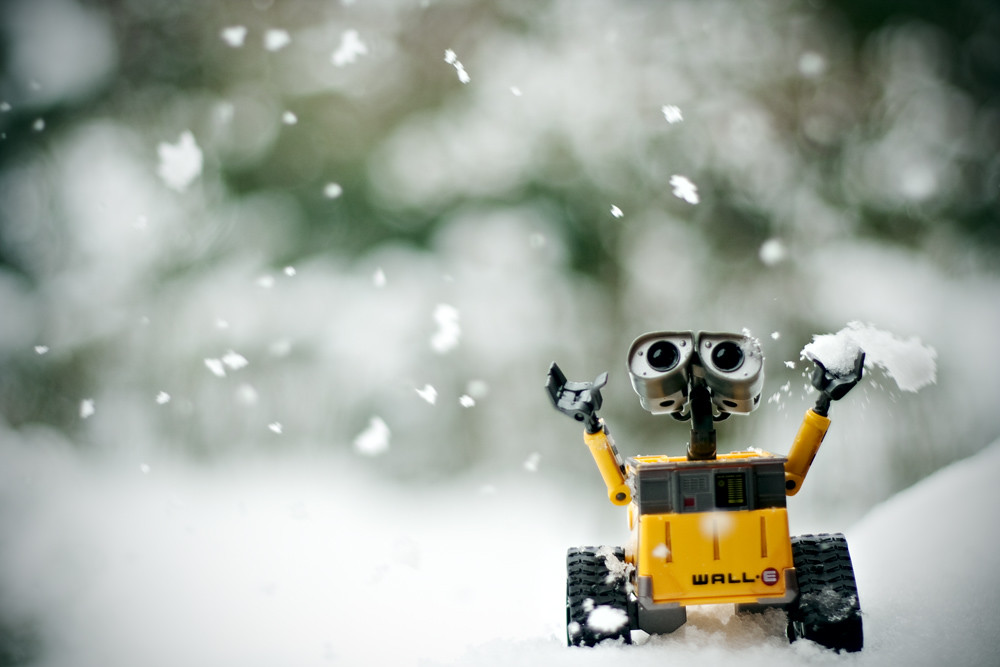 Wall-E, it's snowing!! by Giulia Torra