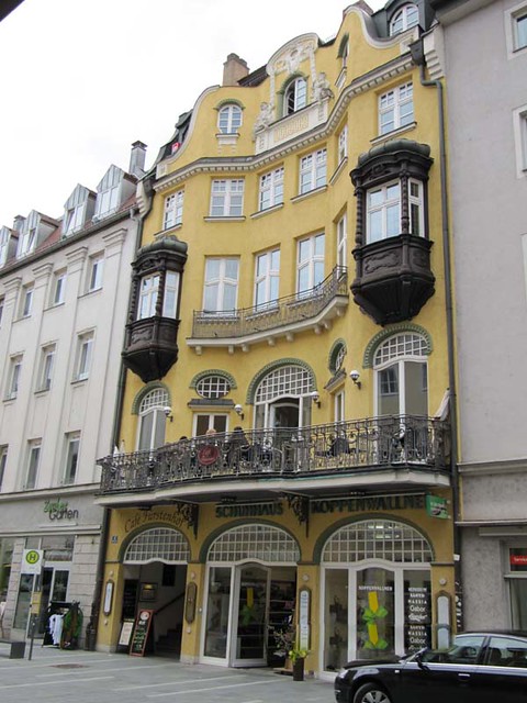 Regensburg shopfront  HWW