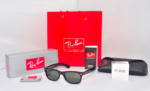 Rayban Wayfarer (Black) | by visual_stimuli
