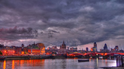 view from South Bank by khywashere