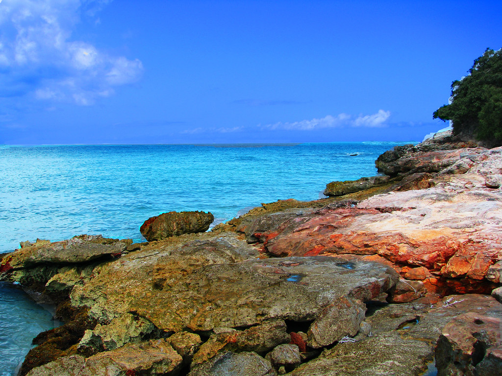 Bae Rouge Baie Rouge | Baie Rouge on St. Maarten | Rennett Stowe | Flickr