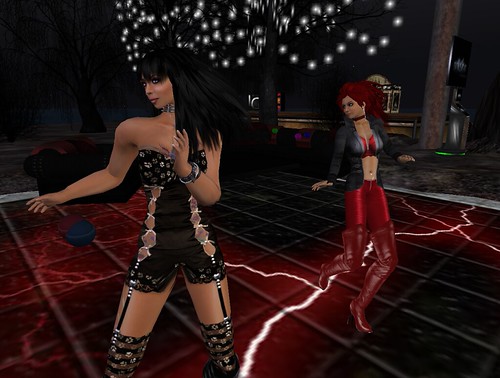 this girl has been in sl since 2004! | by axtelnemeth