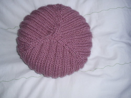 Pea hat top | by Mairinni