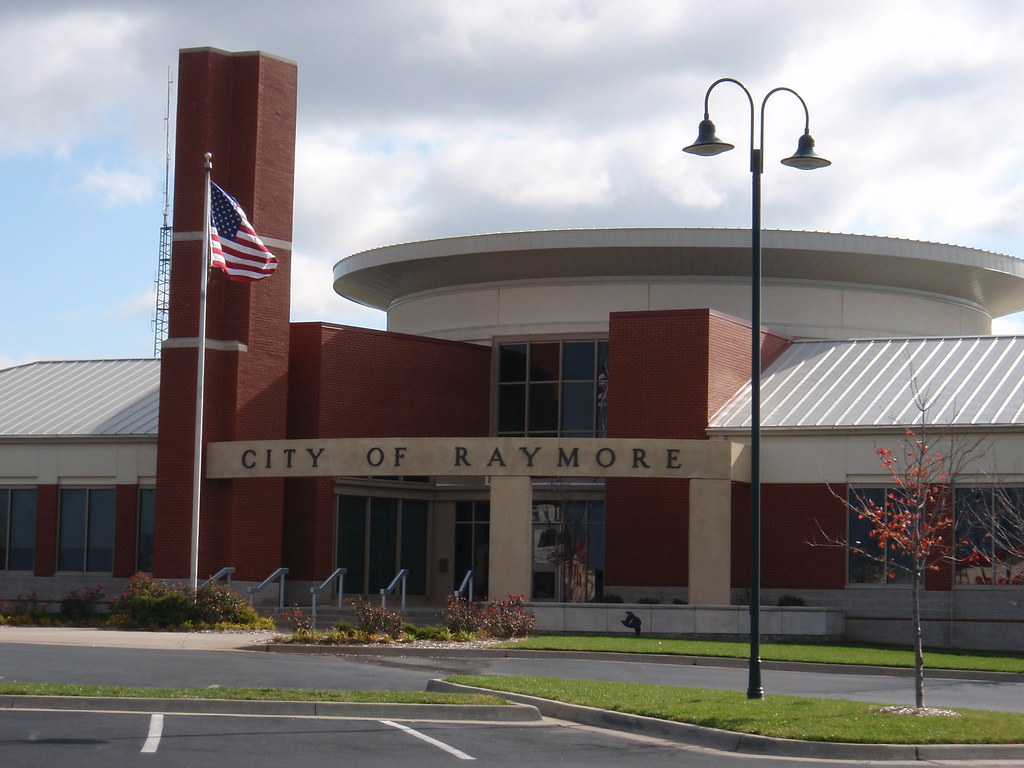 Raymore City Hall - Raymore, MO_PB150293