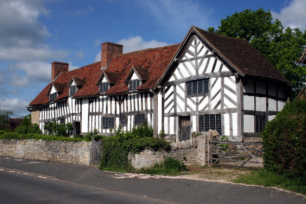 Best old english. Old England. Stratford upon Avon and Mary Arden's House. Good old England. Mary Arden's Tudor Farm.