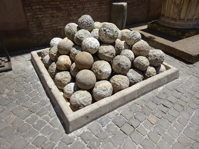 Rome: Stone ammo in Castel Sant'Angelo