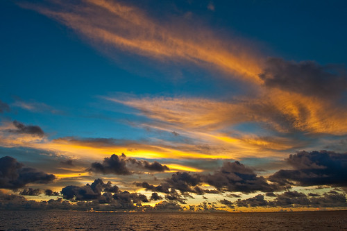 blue light sea sky night nikon colorful raw pacific nikkor fx palau 2470mm iluminated d700 2470mmf28g