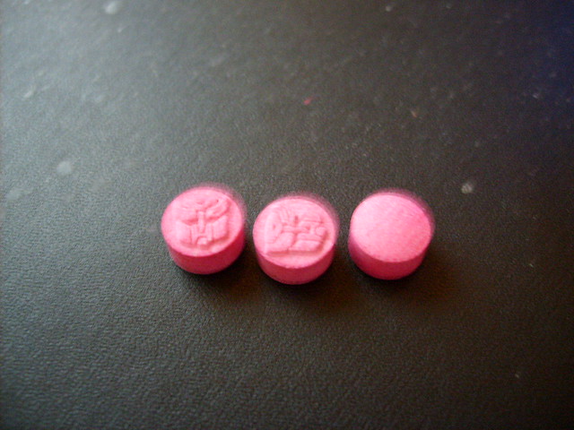наркотики розовые маленькие таблетки