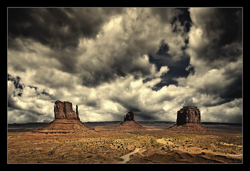 Monument Valley by shardox