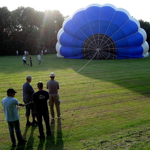 Preparing a balloon voyage | by faster2007