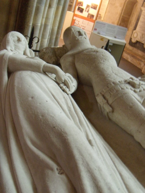 Arundel tomb Its rare to find effigies holding hands. Southbourne to Chichester
