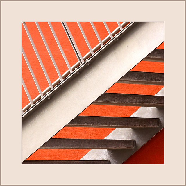 Streifen in orange (stripes in orange)