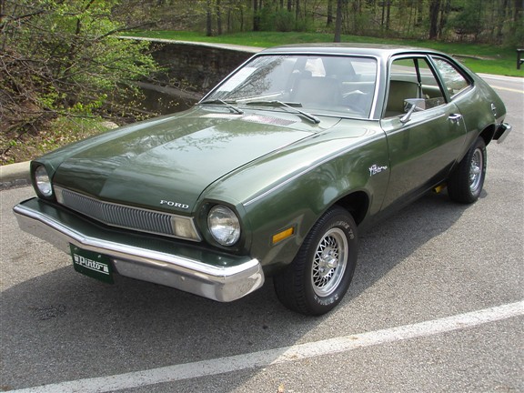 1976 Pinto Sedan | The pinto pictured is shown in color 4V, … | Flickr