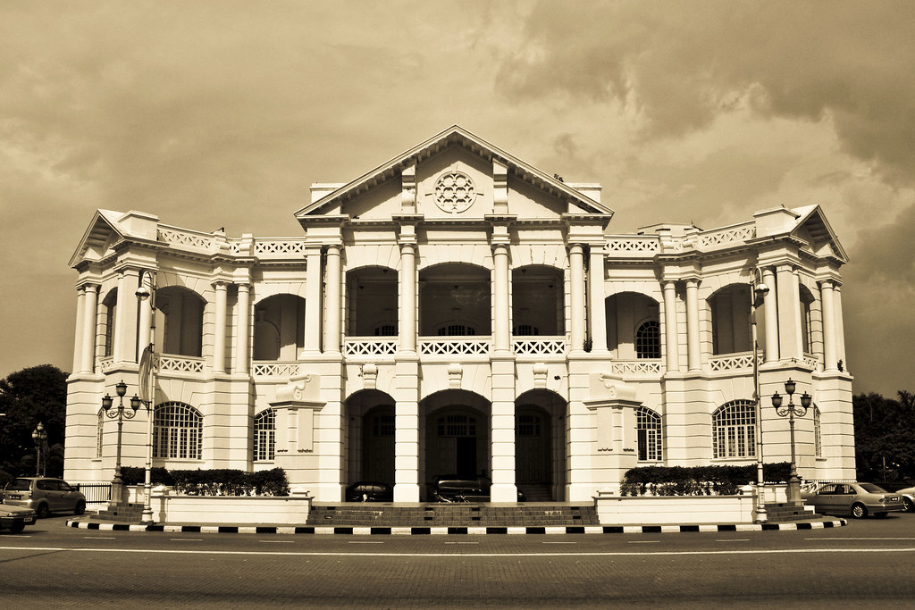 Ipoh Town Hall | A modern day impression of an old photograp… | Flickr