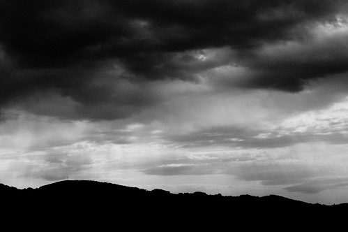clouds landscape nb sombre rays nuages paysage contrejour rayons lightroom aat montsdulyonnais