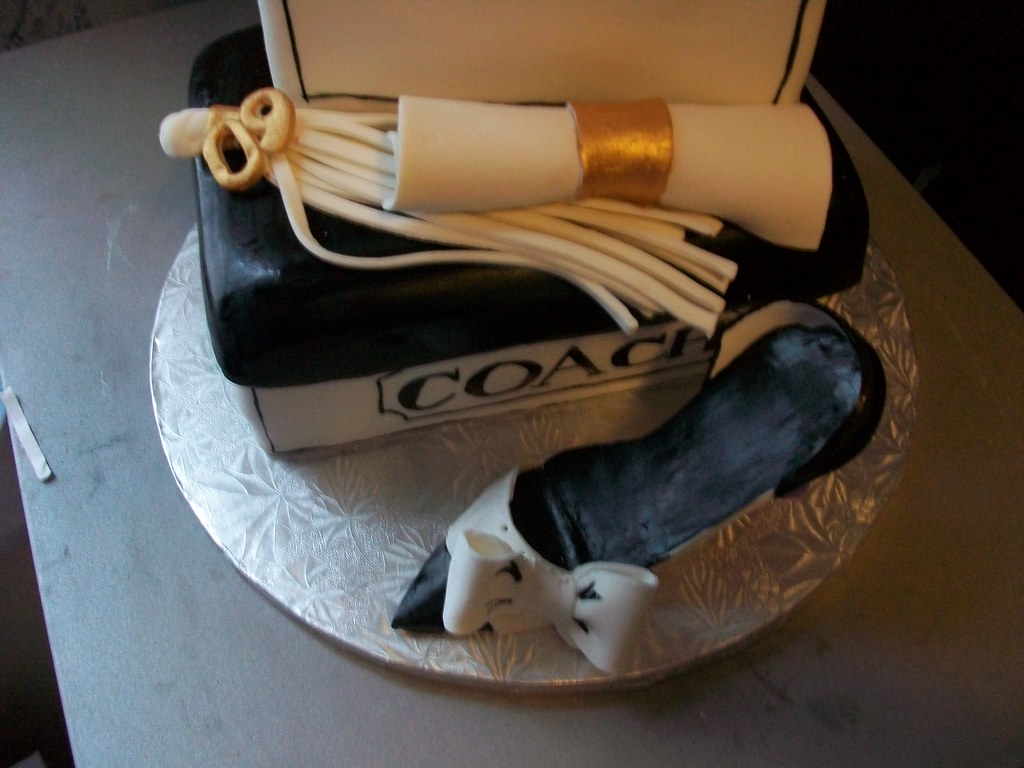 Coach Graduation Cake | Original Design by Cake Girls ...