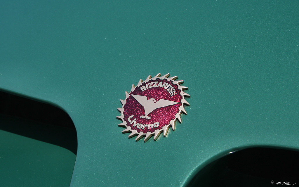 Image of 1967 Bizzarrini Strada - green - badge