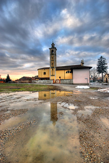 The church in the puddle