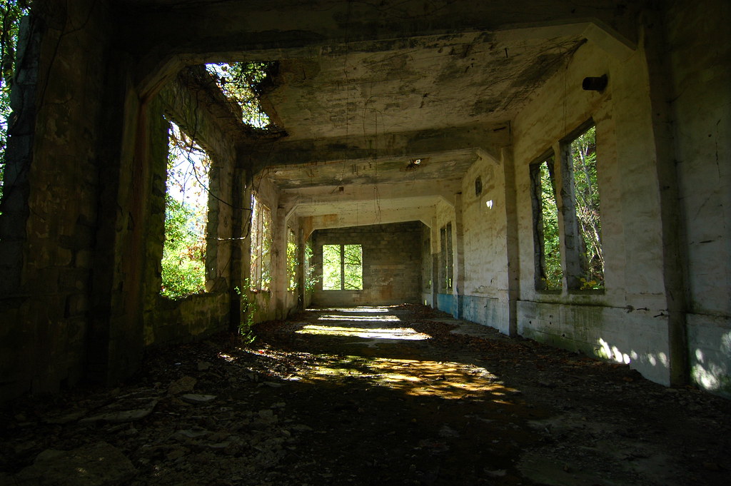 Assay laboratory | These disused buildings were constructed … | Flickr