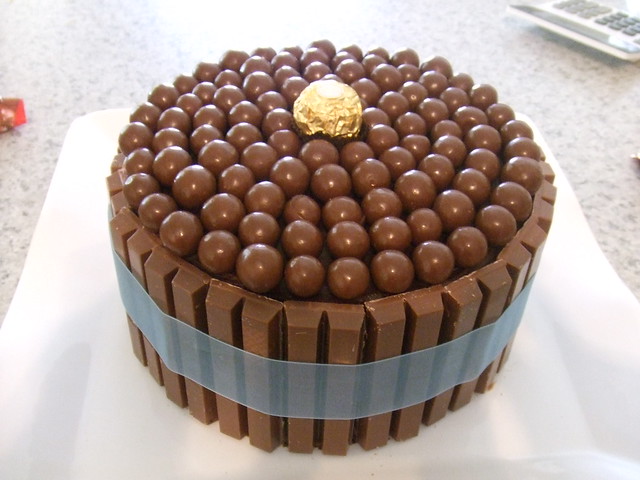 Chocolate malteaser cake