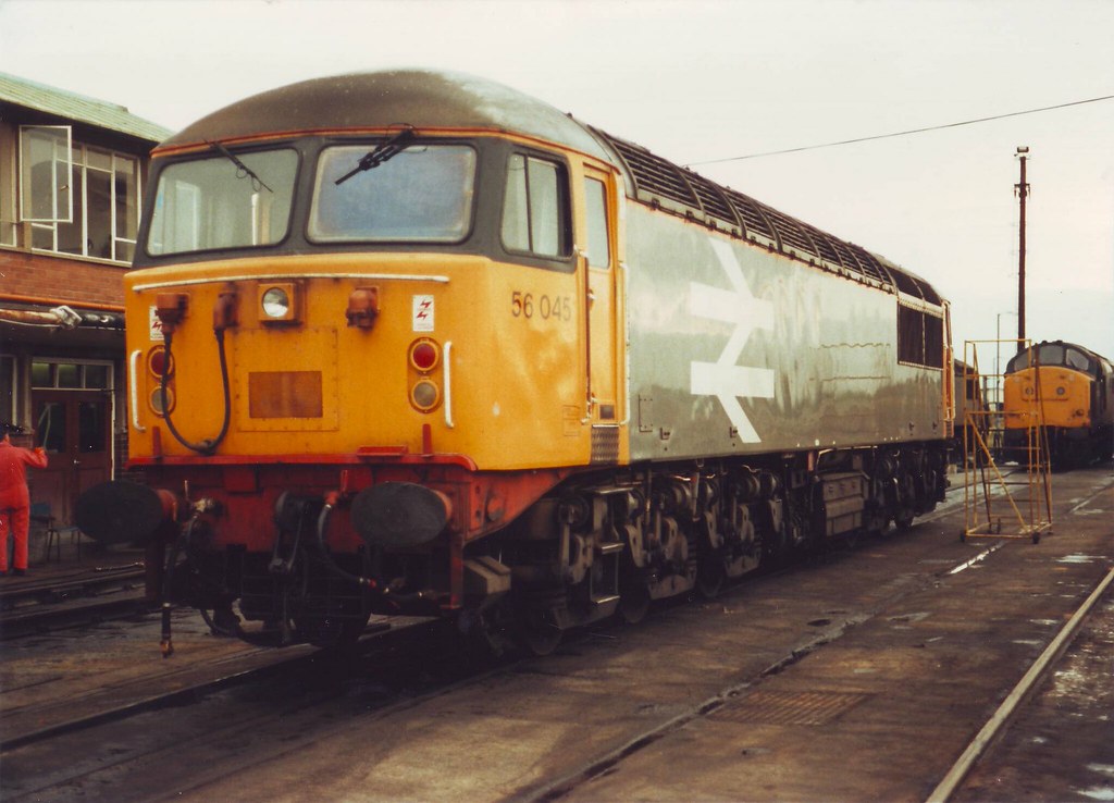 56045 | Railfreight liveried class 56 locomotive 56045 is on… | Flickr