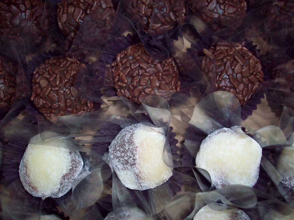 Featured image of post Brigadeiro Wallpaper Find download free graphic resources for brigadeiro