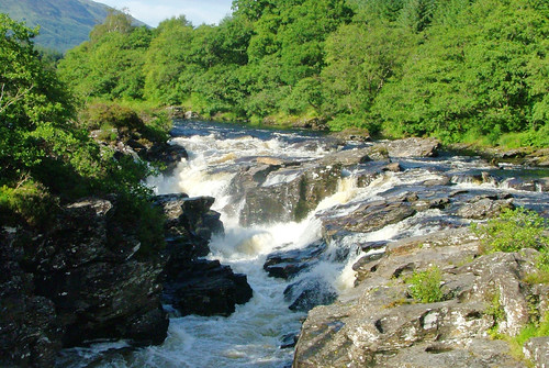 Pontyglasier Rivers rocks4 | Ross & Samantha Campbell | Flickr