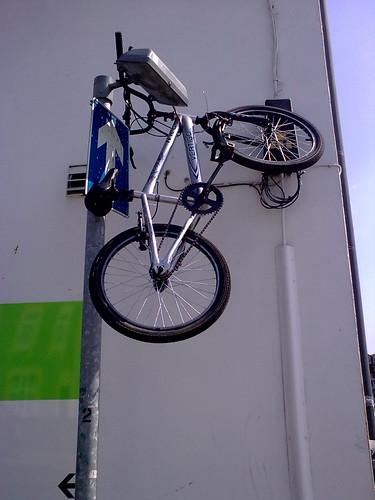 secure parking, Hanham | by looper23