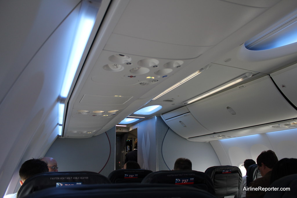 TRIP REPORT | American Airlines Boeing 737-800 Main Cabin (CLT-ORD) -  YouTube