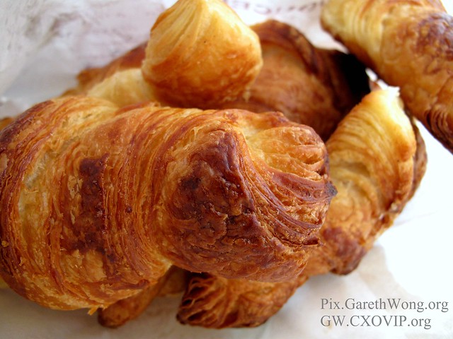 That morning, We bought up 80% of local Boulangerie's Croissants IMG_8226, wish we have one close by at home