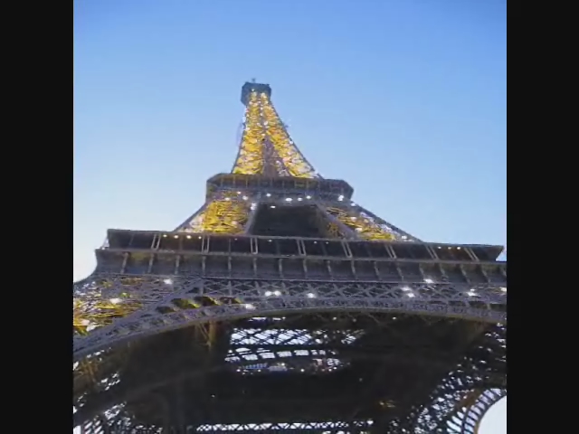 The Eiffel Tower Sparkles