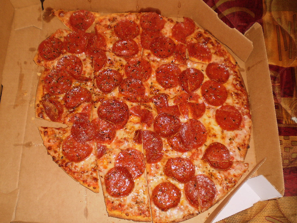 Thin Crust Pepperoni Pizza Dominos Poughkeepsie Ny Flickr