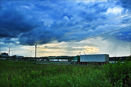 canada canon eos is cloudy nb newbrunswick sj trucks usm dslr midland arriving saintjohn f4l 24105mm 50d sjphoto nbphoto cans2s bmca