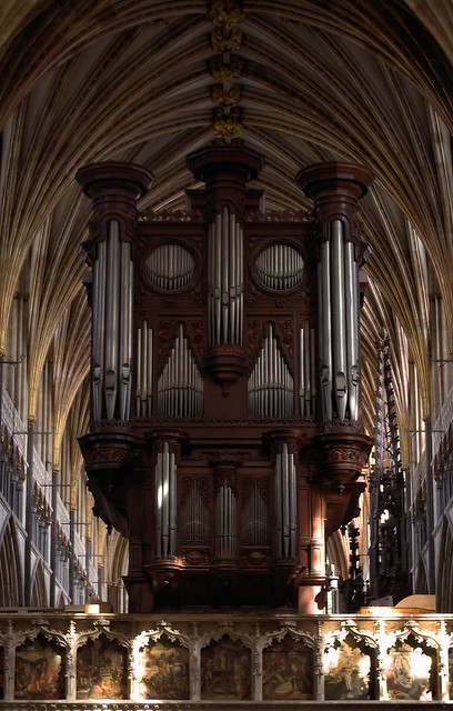 Exeter Cathedral Organ - case by John Loosemore (1665)