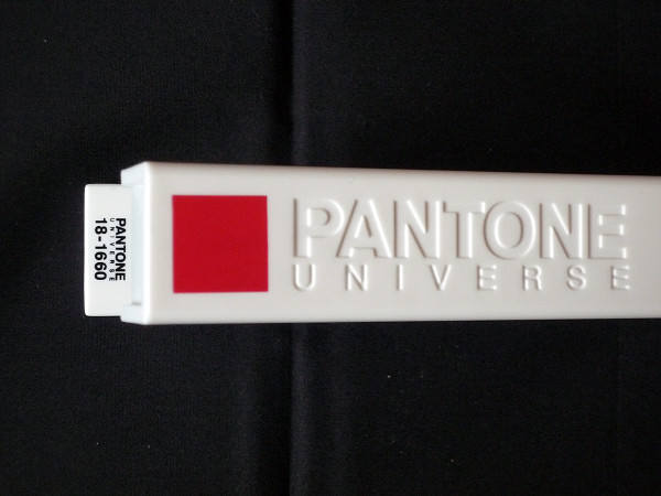PANTONE UNIVERSE Stapler