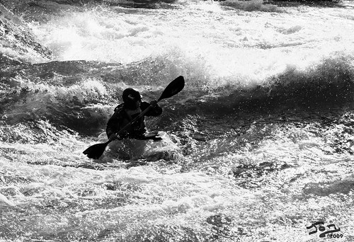 blackandwhite bw usa canon river washington jon whitewater spokane king kayak rapids steven martinez class3 inpa devilstoenail scottjamieson peak7adventures