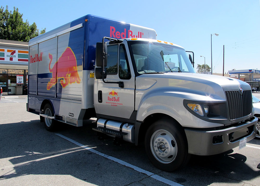 Red Bull Distribution truck | Urban