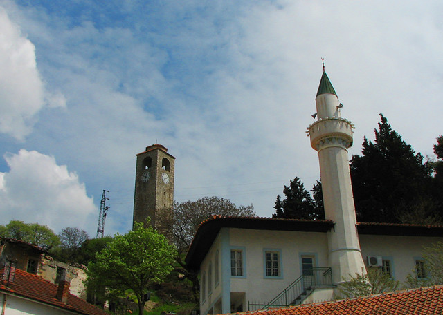 Xhamia dhe sahatkulla ne Ulqin