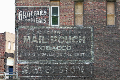 ohio signs may 2009 ghostsigns paintedsigns athenscounty glossier may2009 canon241054l mailpouchsigns
