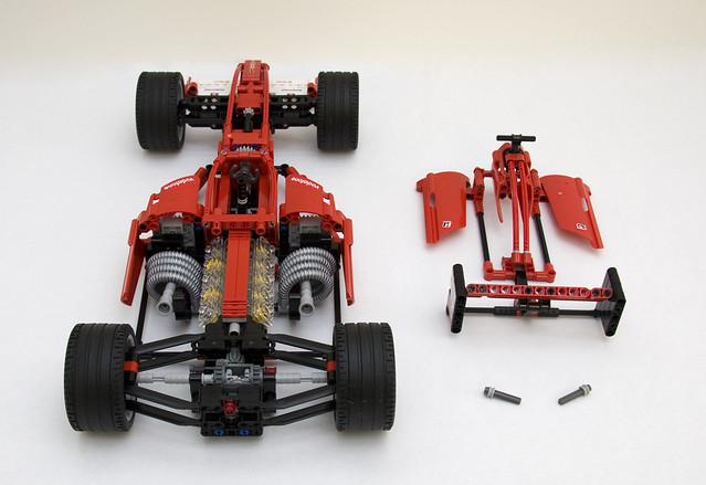 8386 Lego Ferrari F1 Racer- FINISHED
