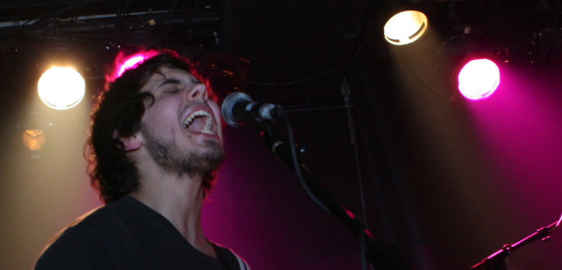 Ferguson teloneando a The Oxford Collapse en Barcelona, La [2] de Apolo