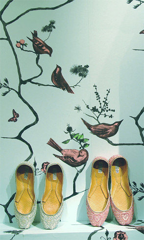 Modern wallpaper: Pavilion Birds print by Louise Body