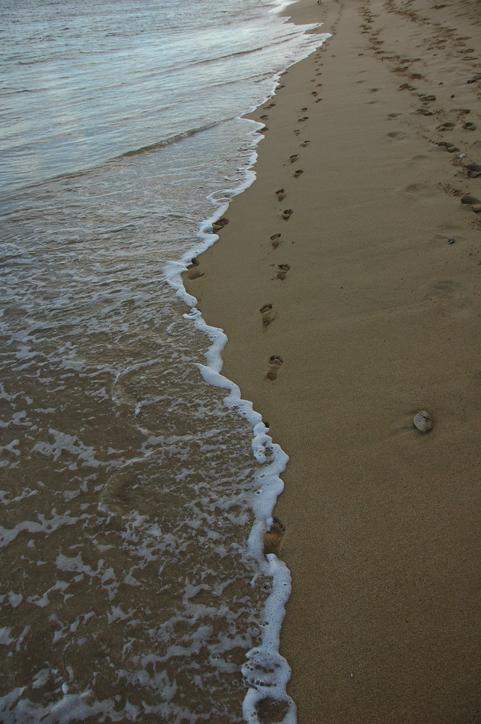 Footprints_maui | Footprints in the Sand Maui Hawaii | timdabel | Flickr