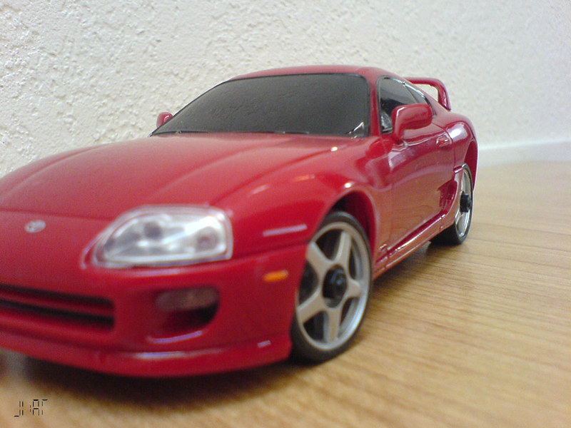 CARSON 59714 kit carrosserie TOYOTA SUPRA rouge pour XMODS 