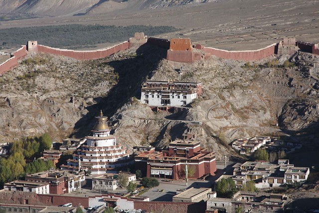 Gyantse, Pelkhor monastery