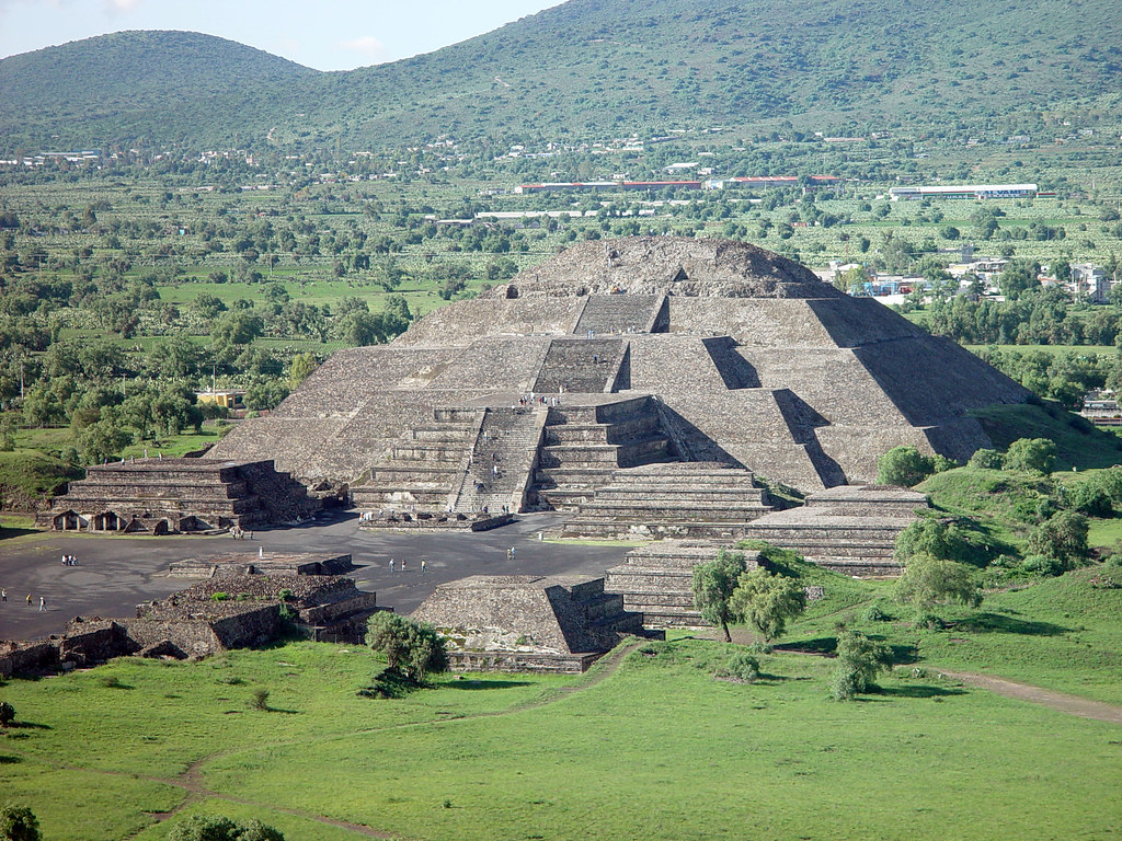 Teotihuacan, The Moon Pyramid from the Sun Pyramid | Flickr