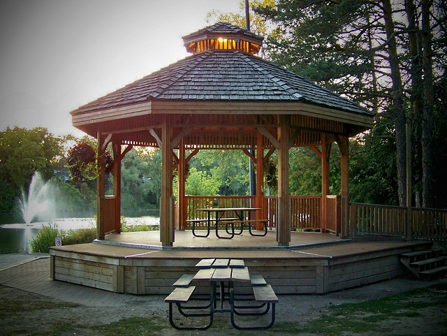 Gazebo / bandstand / pavilion, whatever you want to call it
