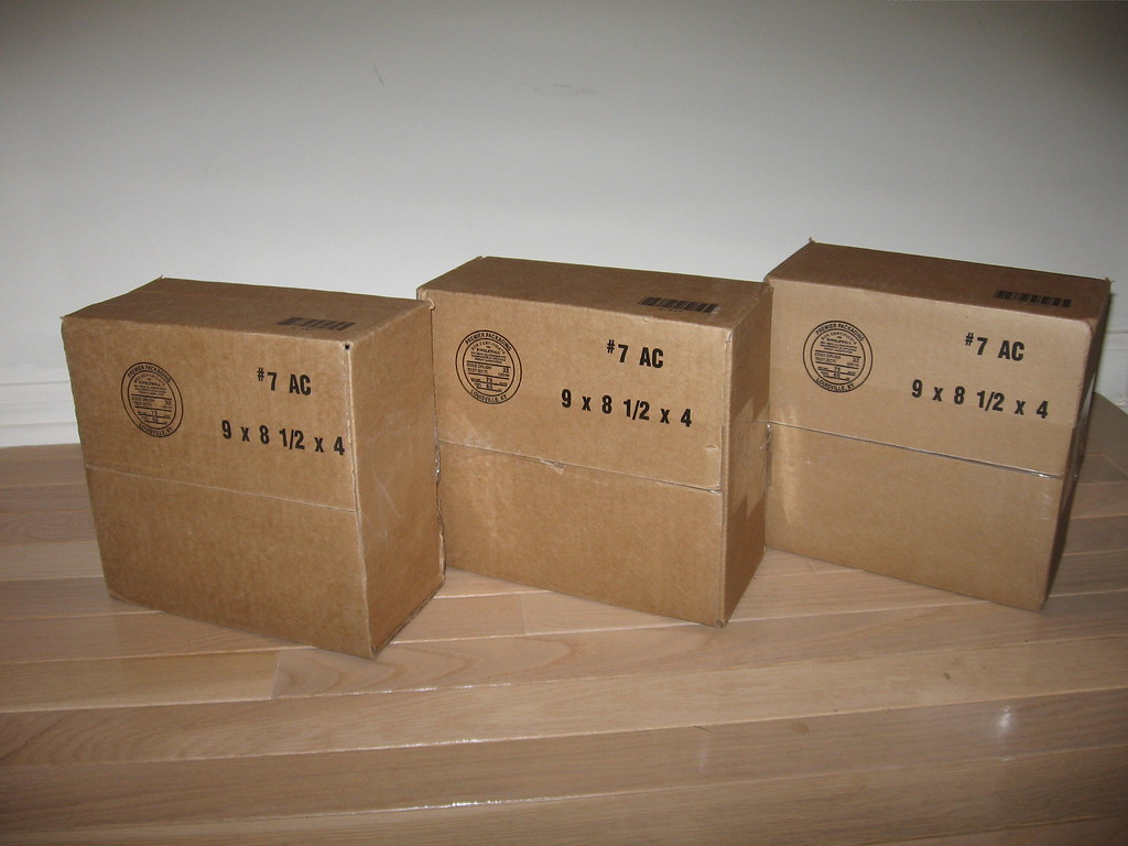 Life 3 box. Bulk упаковка. Дизайн коробки для переезда. In Bulk упаковка. Bulk упаковка для CD.