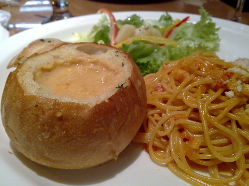 Italian Dinner | Dinner at an Italian Restaurant | LonelyBob | Flickr